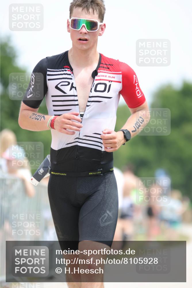22.06.2025 - Viking Triathlon H.Heesch http://msf.ph/oto/8105928 22.06.2025 13:48:13 Laufen 55, 98, 387, 615 meine-sportfotos.de