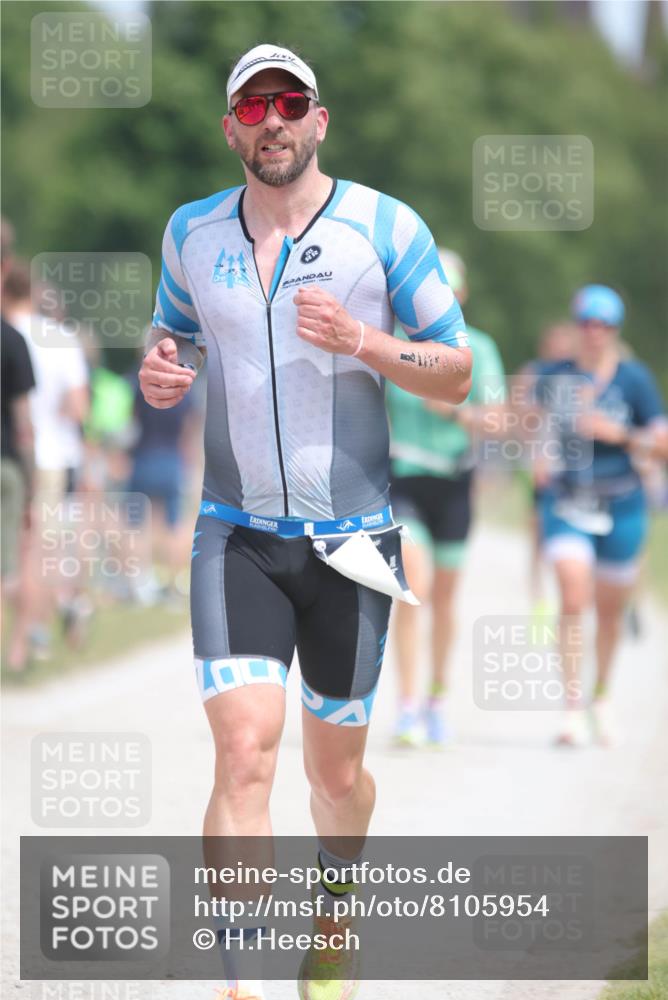 22.06.2025 - Viking Triathlon H.Heesch http://msf.ph/oto/8105954 22.06.2025 14:09:37 Laufen 65, 324, 361 meine-sportfotos.de