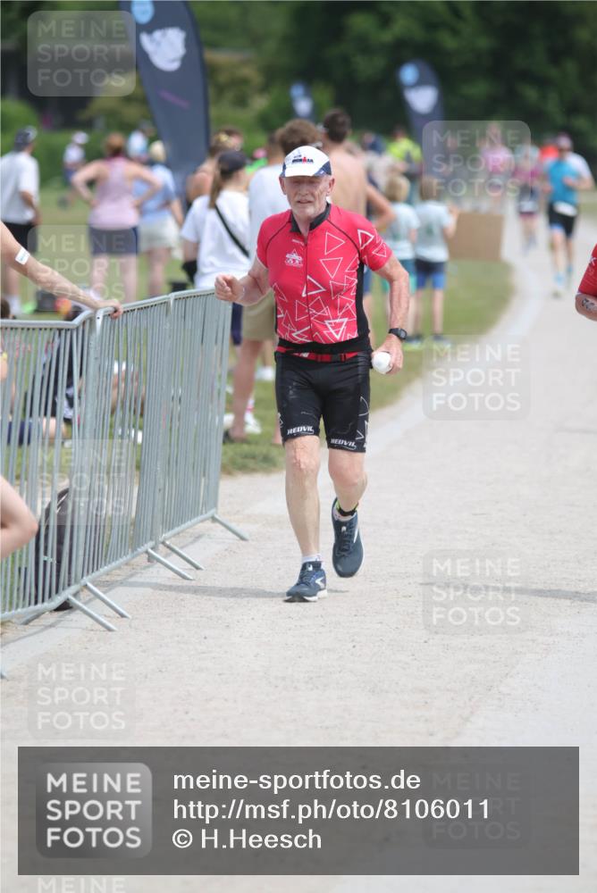 22.06.2025 - Viking Triathlon H.Heesch http://msf.ph/oto/8106011 22.06.2025 13:49:31 Laufen 39, 249, 379, 491, 604 meine-sportfotos.de