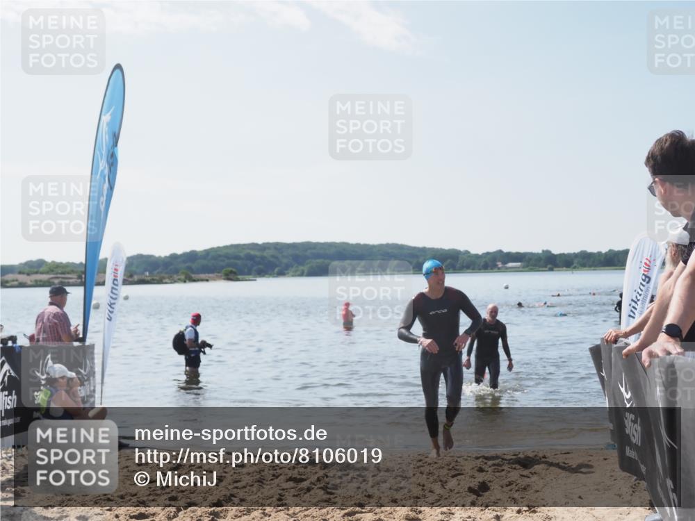 22.06.2025 - Viking Triathlon MichiJ http://msf.ph/oto/8106019 22.06.2025 10:51:41 Schwimmen 292, 422 meine-sportfotos.de