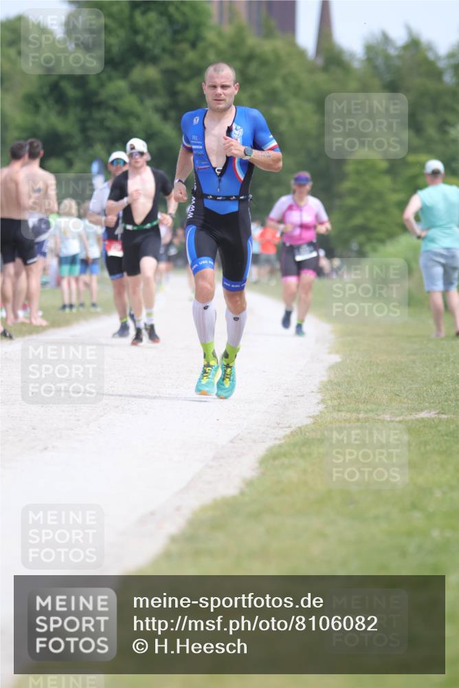 22.06.2025 - Viking Triathlon H.Heesch http://msf.ph/oto/8106082 22.06.2025 13:50:05 Laufen 117, 312, 347, 525 meine-sportfotos.de