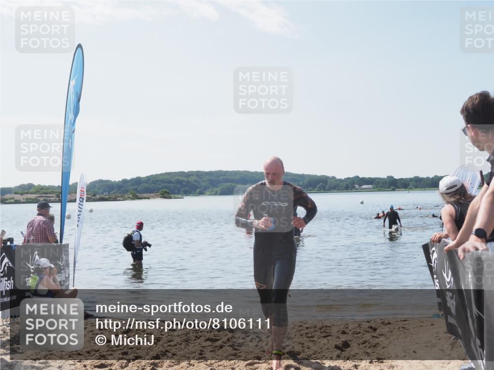 22.06.2025 - Viking Triathlon MichiJ http://msf.ph/oto/8106111 22.06.2025 10:51:49 Schwimmen 169, 292 meine-sportfotos.de