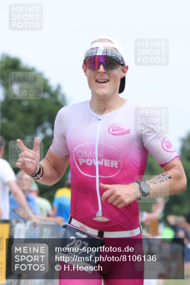 22.06.2025 - Viking Triathlon H.Heesch http://msf.ph/oto/8106136 22.06.2025 14:27:58 Laufen 146, 287, 543 meine-sportfotos.de
