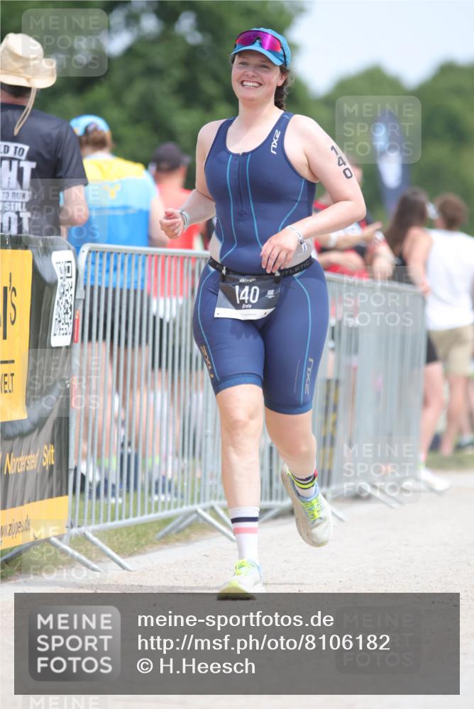 22.06.2025 - Viking Triathlon H.Heesch http://msf.ph/oto/8106182 22.06.2025 14:11:15 Laufen 140 meine-sportfotos.de