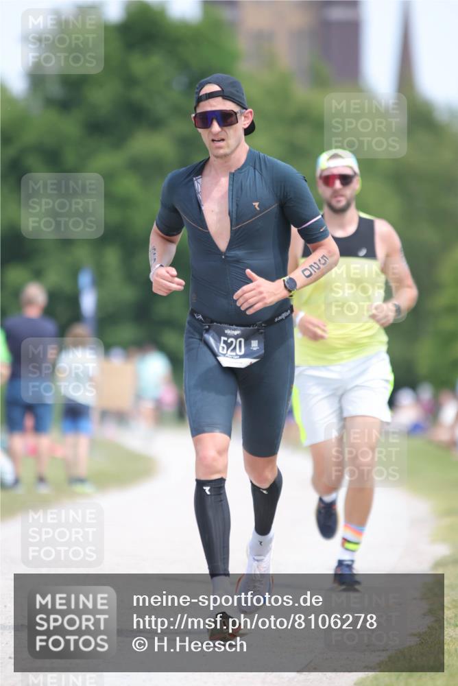 22.06.2025 - Viking Triathlon H.Heesch http://msf.ph/oto/8106278 22.06.2025 14:11:53 Laufen 520, 607 meine-sportfotos.de