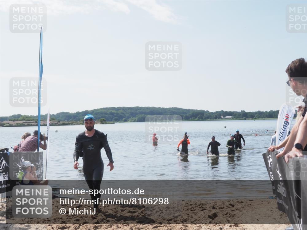 22.06.2025 - Viking Triathlon MichiJ http://msf.ph/oto/8106298 22.06.2025 10:52:16 Schwimmen 116, 136, 481, 490 meine-sportfotos.de