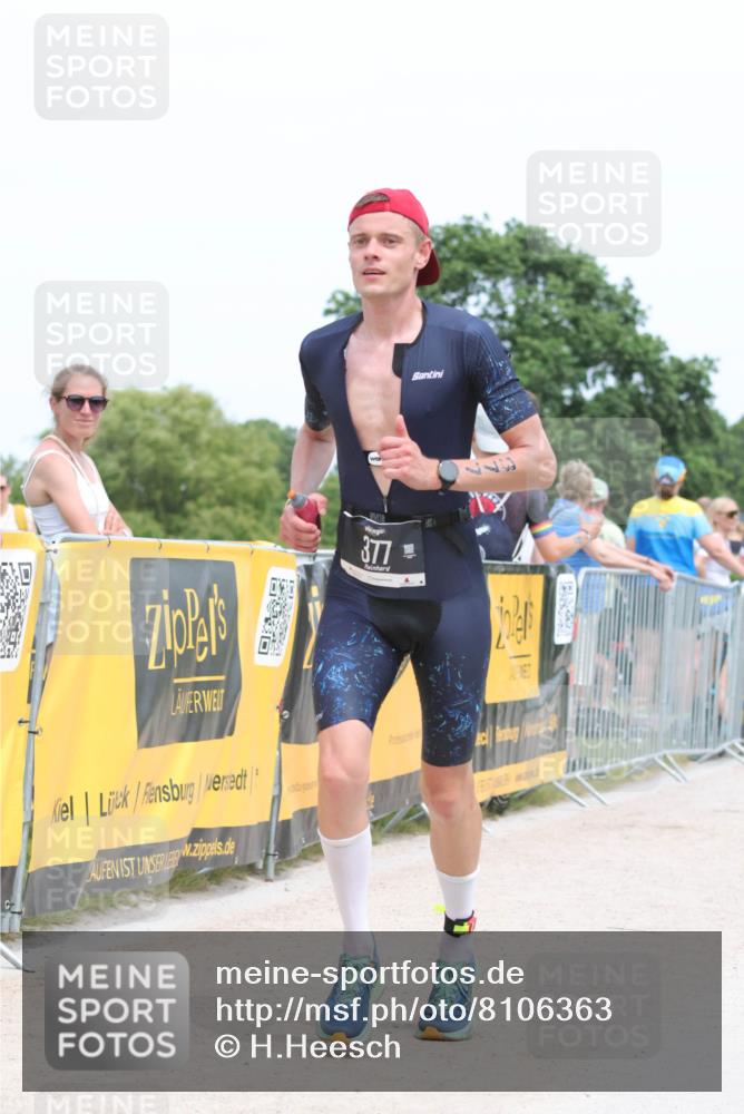 22.06.2025 - Viking Triathlon H.Heesch http://msf.ph/oto/8106363 22.06.2025 14:28:35 Laufen 98, 377, 550 meine-sportfotos.de