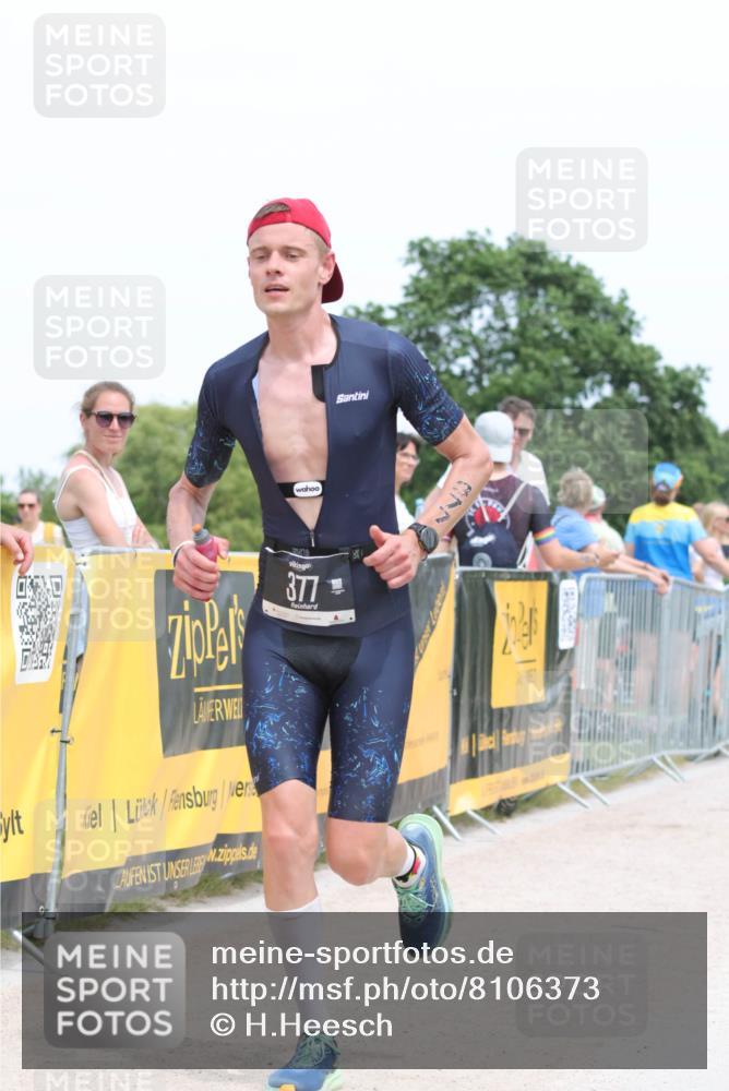 22.06.2025 - Viking Triathlon H.Heesch http://msf.ph/oto/8106373 22.06.2025 14:28:35 Laufen 98, 377, 550 meine-sportfotos.de