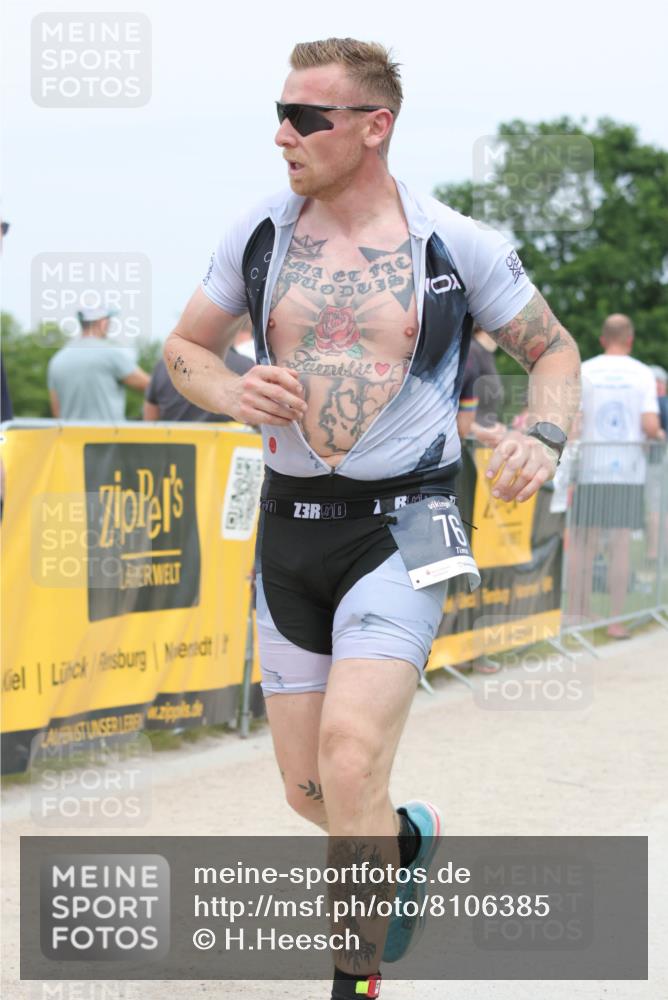 22.06.2025 - Viking Triathlon H.Heesch http://msf.ph/oto/8106385 22.06.2025 14:40:55 Laufen 76, 439, 458 meine-sportfotos.de