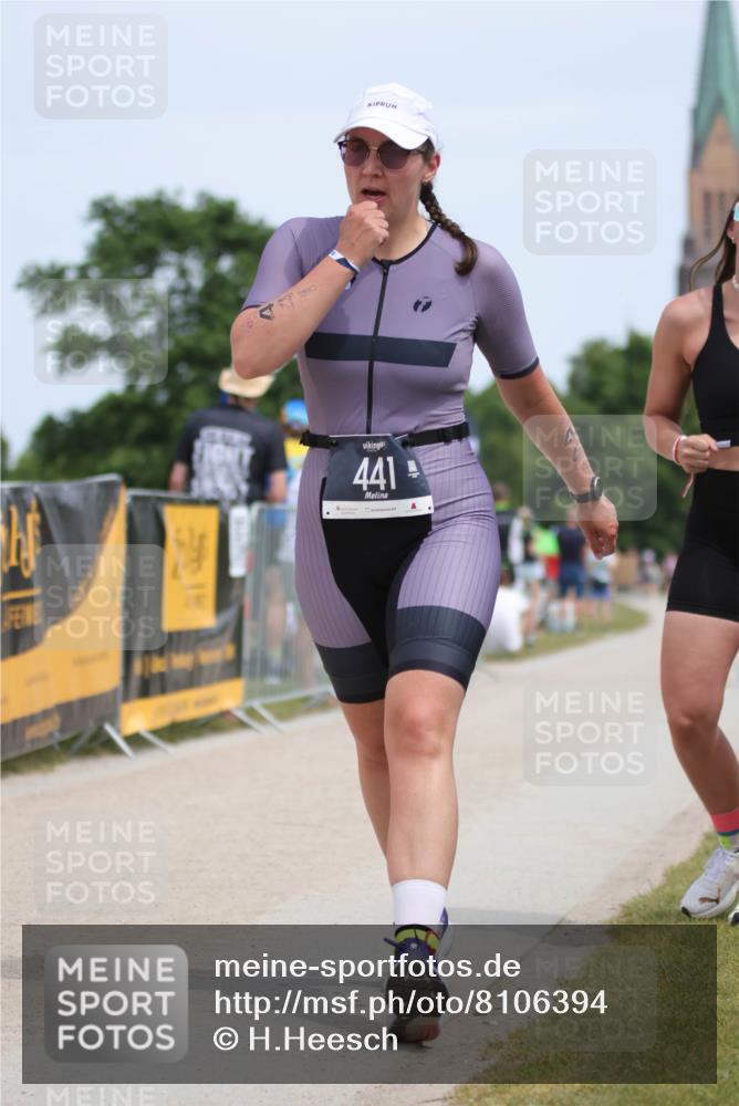 22.06.2025 - Viking Triathlon H.Heesch http://msf.ph/oto/8106394 22.06.2025 14:13:00 Laufen 441, 442 meine-sportfotos.de