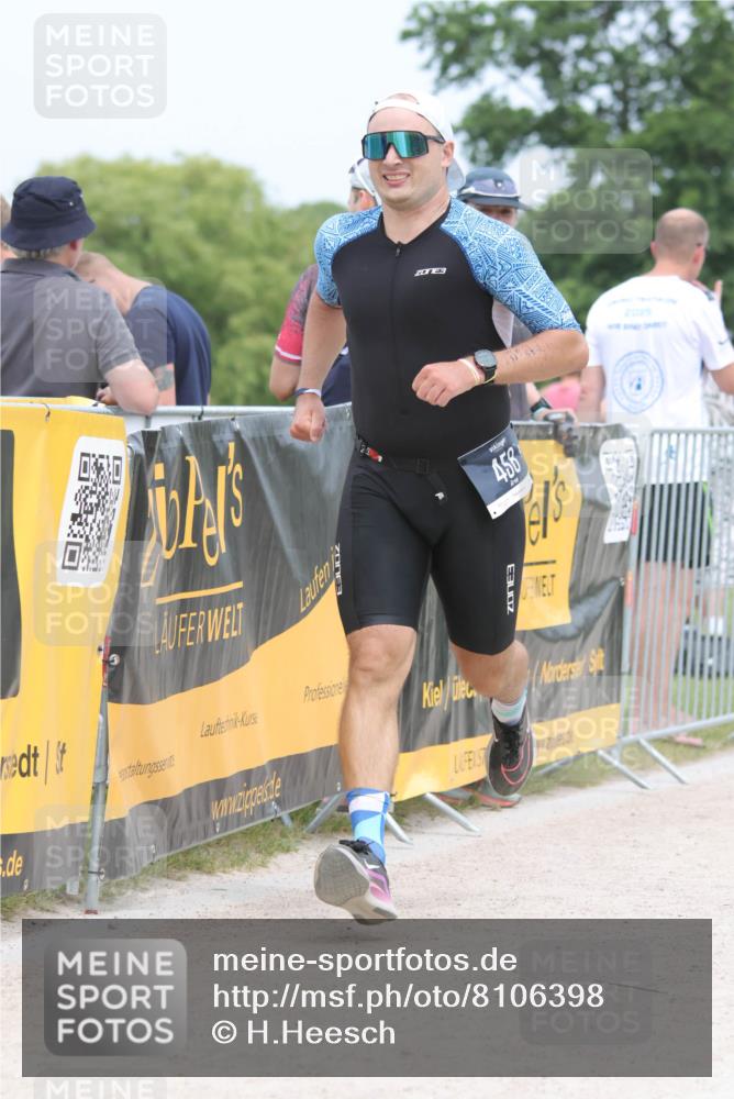 22.06.2025 - Viking Triathlon H.Heesch http://msf.ph/oto/8106398 22.06.2025 14:40:57 Laufen 76, 439, 458 meine-sportfotos.de