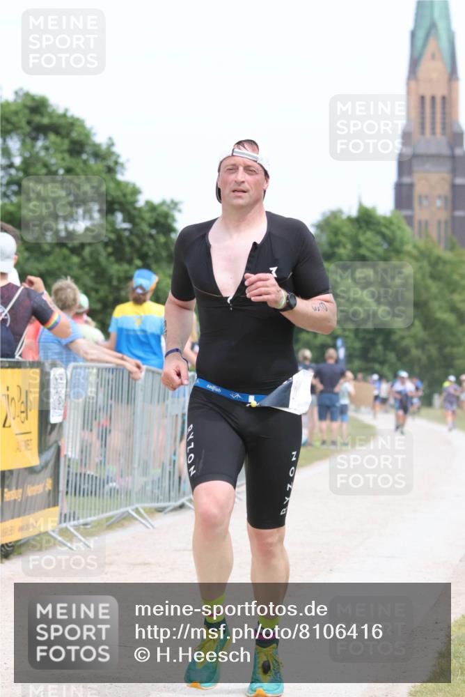 22.06.2025 - Viking Triathlon H.Heesch http://msf.ph/oto/8106416 22.06.2025 14:28:37 Laufen 98, 377, 550 meine-sportfotos.de