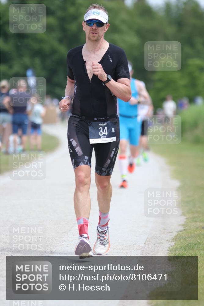 22.06.2025 - Viking Triathlon H.Heesch http://msf.ph/oto/8106471 22.06.2025 14:13:18 Laufen 34, 626, 642 meine-sportfotos.de