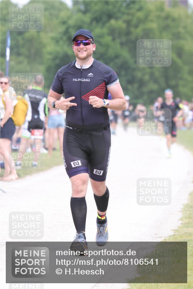 22.06.2025 - Viking Triathlon H.Heesch http://msf.ph/oto/8106541 22.06.2025 14:41:16 Laufen 191, 493, 605 meine-sportfotos.de