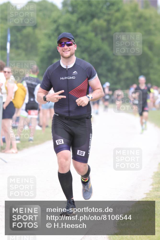 22.06.2025 - Viking Triathlon H.Heesch http://msf.ph/oto/8106544 22.06.2025 14:41:16 Laufen 191, 493, 605 meine-sportfotos.de