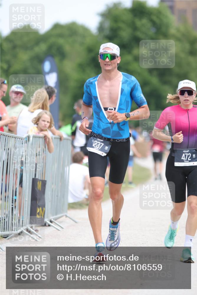 22.06.2025 - Viking Triathlon H.Heesch http://msf.ph/oto/8106559 22.06.2025 14:13:48 Laufen 71, 237, 472, 511 meine-sportfotos.de