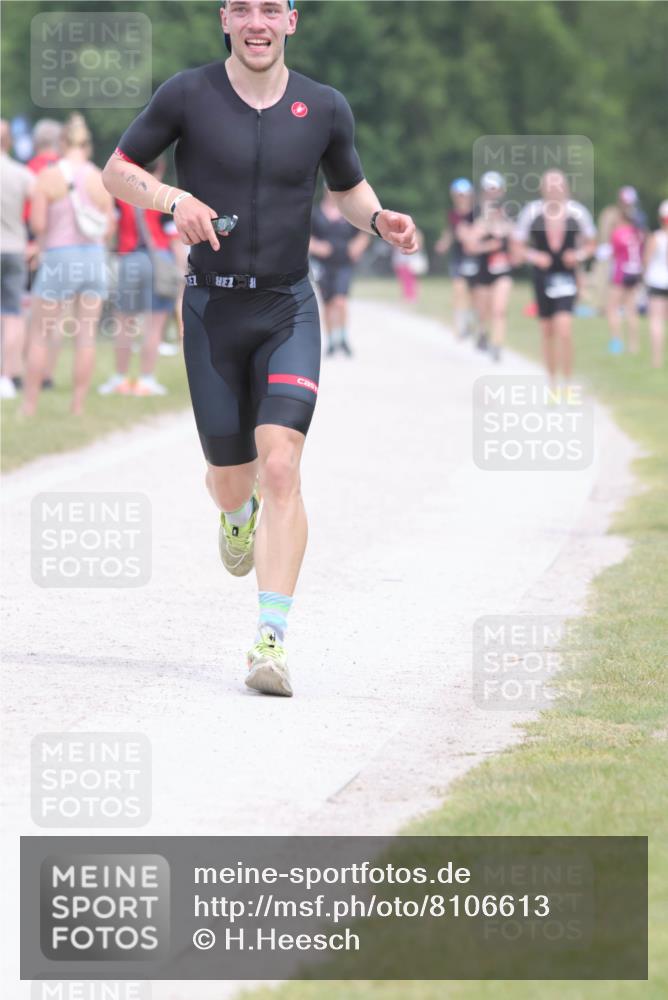 22.06.2025 - Viking Triathlon H.Heesch http://msf.ph/oto/8106613 22.06.2025 14:41:23 Laufen 87, 168, 191 meine-sportfotos.de