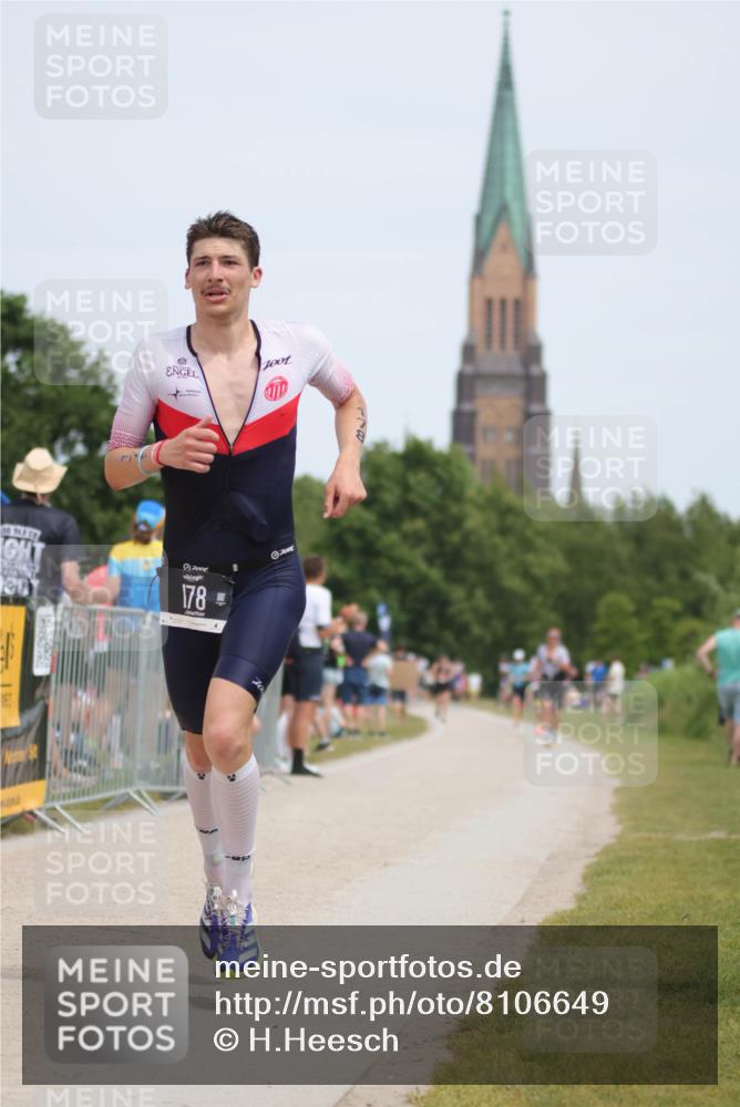 22.06.2025 - Viking Triathlon H.Heesch http://msf.ph/oto/8106649 22.06.2025 14:16:35 Laufen 178, 352 meine-sportfotos.de