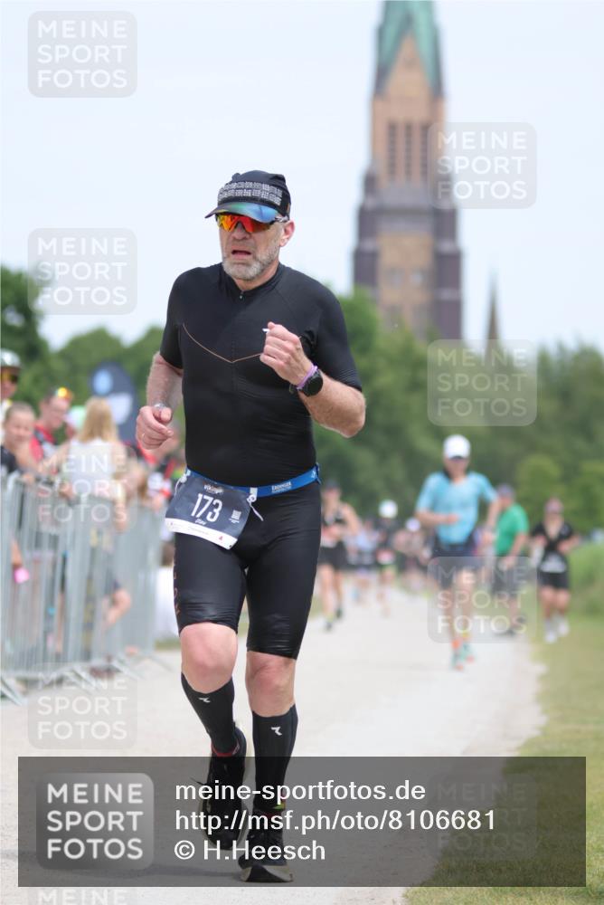 22.06.2025 - Viking Triathlon H.Heesch http://msf.ph/oto/8106681 22.06.2025 14:16:50 Laufen 30, 68, 173, 651 meine-sportfotos.de