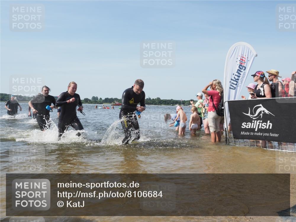 22.06.2025 - Viking Triathlon KatJ http://msf.ph/oto/8106684 22.06.2025 10:37:21 Schwimmen 34, 131, 172, 180, 233, 253, 312, 316, 344, 370, 383, 454, 456, 513, 649 meine-sportfotos.de