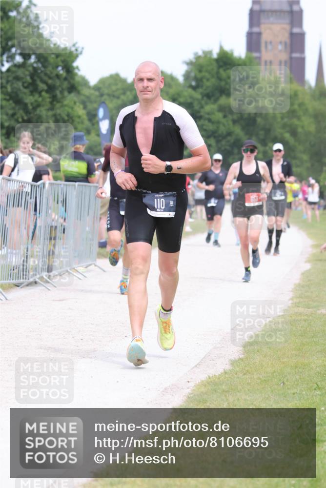 22.06.2025 - Viking Triathlon H.Heesch http://msf.ph/oto/8106695 22.06.2025 14:41:41 Laufen 110, 527, 653 meine-sportfotos.de