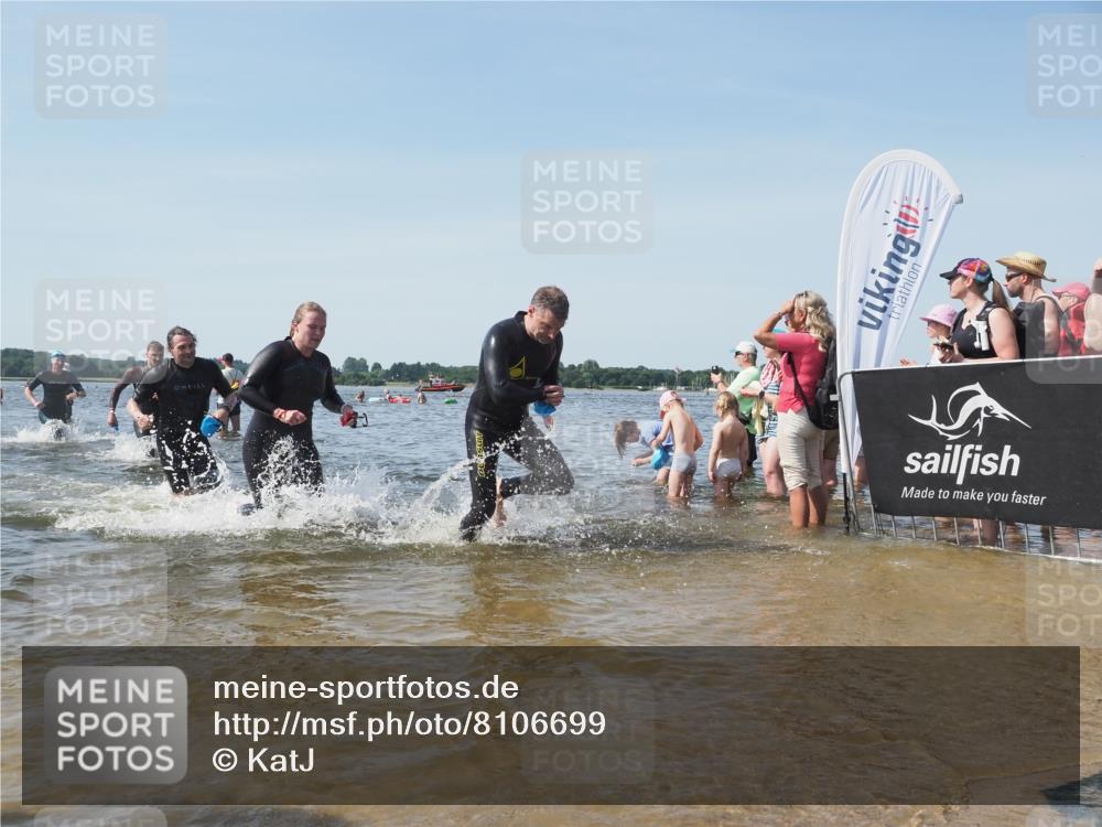 22.06.2025 - Viking Triathlon KatJ http://msf.ph/oto/8106699 22.06.2025 10:37:21 Schwimmen 34, 131, 172, 180, 233, 253, 312, 316, 344, 370, 383, 454, 456, 513, 649 meine-sportfotos.de