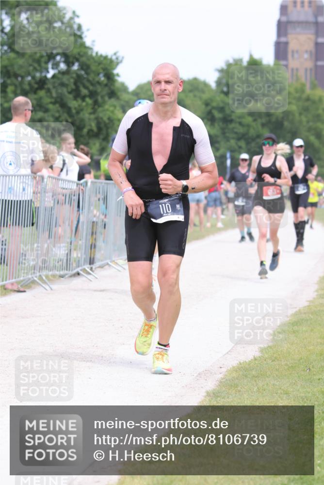 22.06.2025 - Viking Triathlon H.Heesch http://msf.ph/oto/8106739 22.06.2025 14:41:41 Laufen 110, 527, 653 meine-sportfotos.de