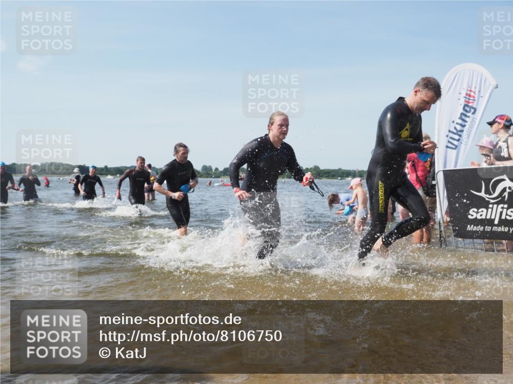 22.06.2025 - Viking Triathlon KatJ http://msf.ph/oto/8106750 22.06.2025 10:37:22 Schwimmen 21, 34, 131, 172, 180, 233, 253, 312, 316, 344, 370, 383, 454, 456, 513, 649 meine-sportfotos.de