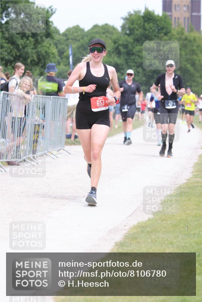 22.06.2025 - Viking Triathlon H.Heesch http://msf.ph/oto/8106780 22.06.2025 14:41:44 Laufen 110, 427, 527, 653 meine-sportfotos.de