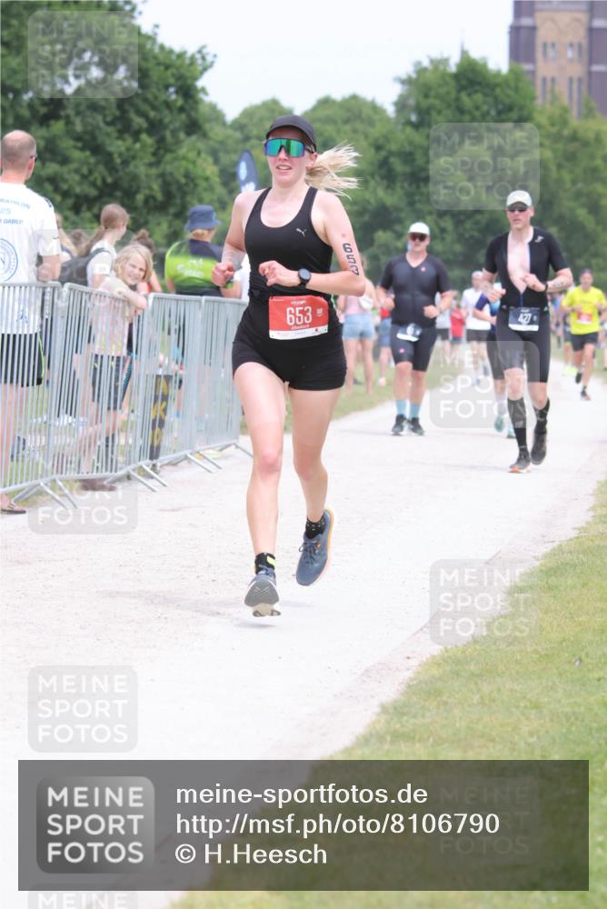 22.06.2025 - Viking Triathlon H.Heesch http://msf.ph/oto/8106790 22.06.2025 14:41:44 Laufen 110, 427, 527, 653 meine-sportfotos.de