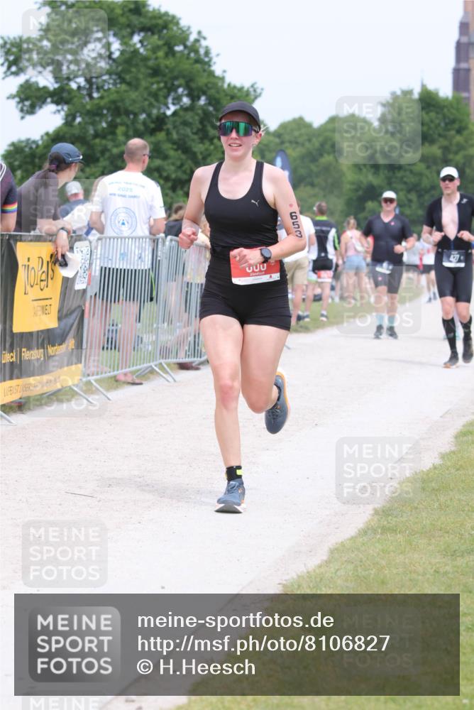 22.06.2025 - Viking Triathlon H.Heesch http://msf.ph/oto/8106827 22.06.2025 14:41:45 Laufen 110, 427, 527, 653 meine-sportfotos.de