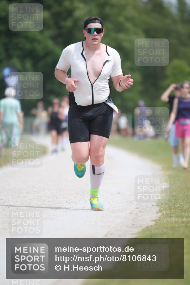22.06.2025 - Viking Triathlon H.Heesch http://msf.ph/oto/8106843 22.06.2025 13:53:21 Laufen 21, 264 meine-sportfotos.de