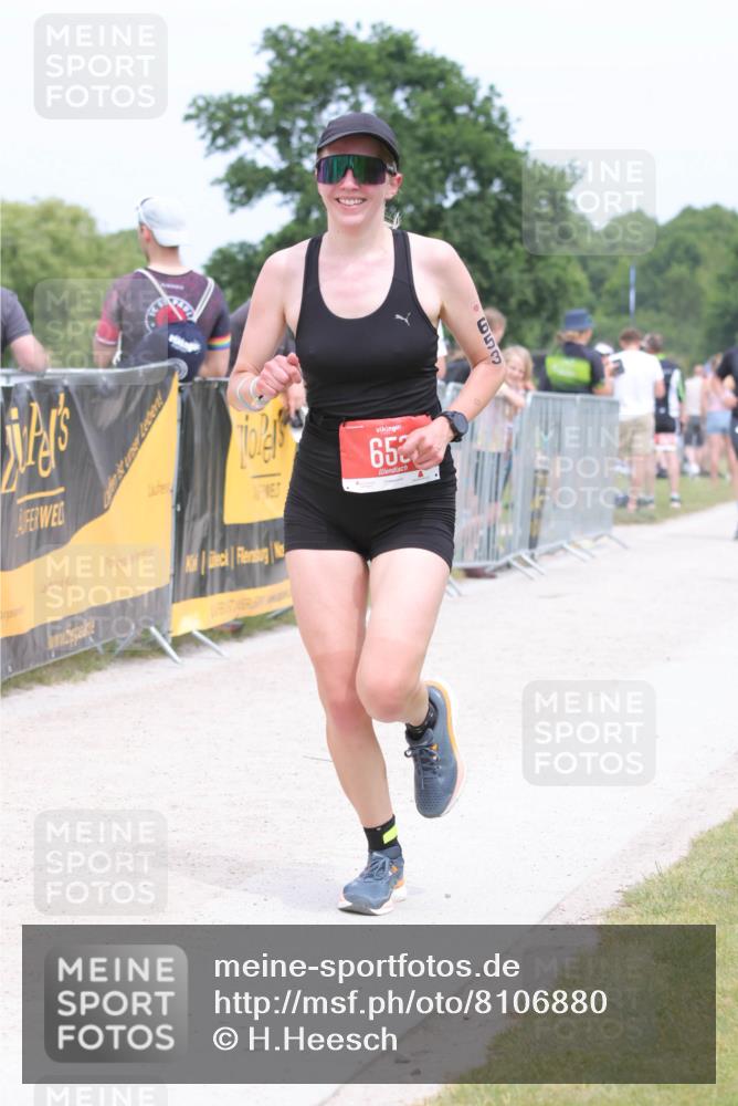 22.06.2025 - Viking Triathlon H.Heesch http://msf.ph/oto/8106880 22.06.2025 14:41:46 Laufen 110, 427, 527, 653 meine-sportfotos.de
