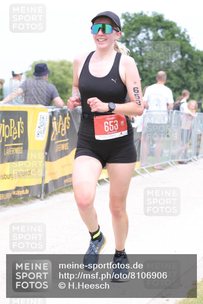 22.06.2025 - Viking Triathlon H.Heesch http://msf.ph/oto/8106906 22.06.2025 14:41:46 Laufen 110, 427, 527, 653 meine-sportfotos.de