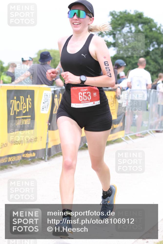 22.06.2025 - Viking Triathlon H.Heesch http://msf.ph/oto/8106912 22.06.2025 14:41:46 Laufen 110, 427, 527, 653 meine-sportfotos.de