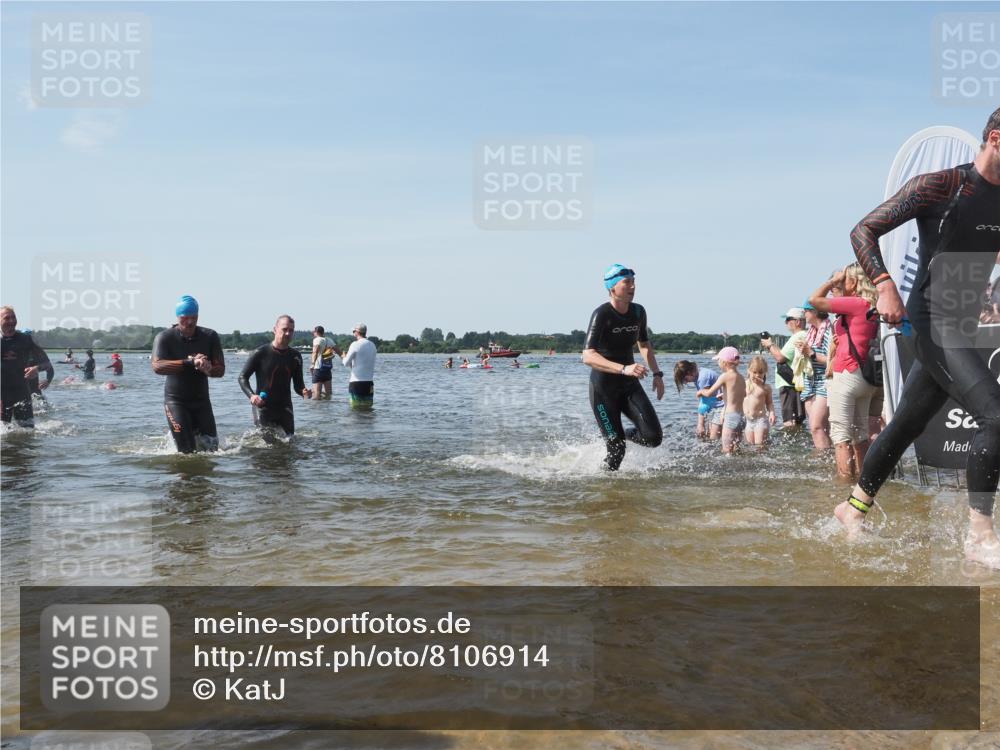 22.06.2025 - Viking Triathlon KatJ http://msf.ph/oto/8106914 22.06.2025 10:37:27 Schwimmen 21, 34, 131, 141, 163, 180, 187, 233, 253, 312, 316, 344, 370, 383, 456, 639 meine-sportfotos.de