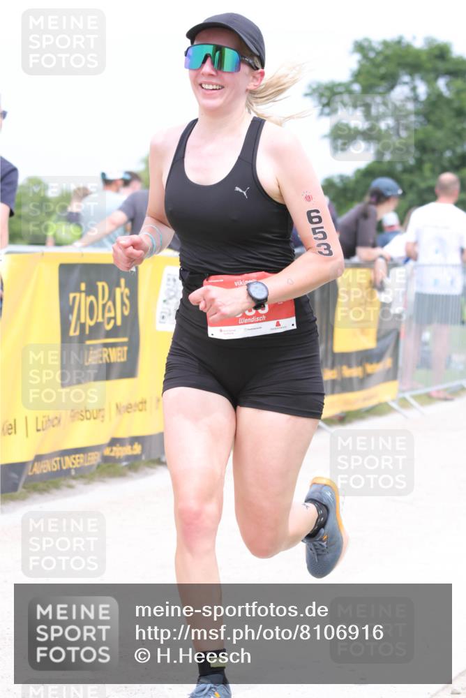 22.06.2025 - Viking Triathlon H.Heesch http://msf.ph/oto/8106916 22.06.2025 14:41:47 Laufen 110, 427, 527, 653 meine-sportfotos.de