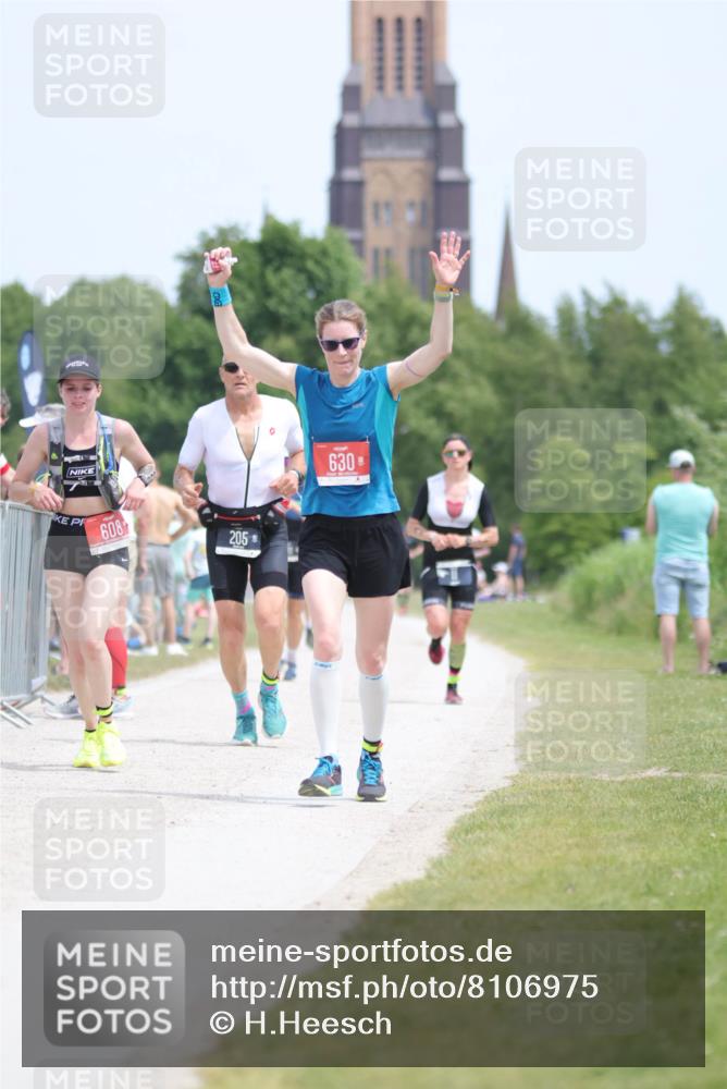 22.06.2025 - Viking Triathlon H.Heesch http://msf.ph/oto/8106975 22.06.2025 13:54:07 Laufen 11, 205, 608, 630 meine-sportfotos.de