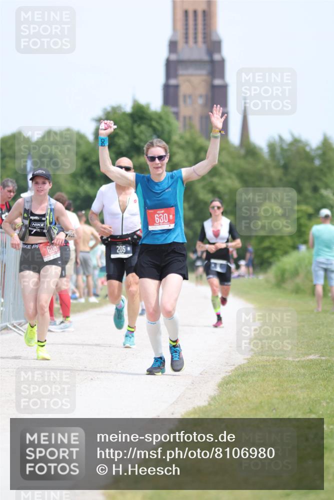 22.06.2025 - Viking Triathlon H.Heesch http://msf.ph/oto/8106980 22.06.2025 13:54:08 Laufen 11, 205, 608, 630 meine-sportfotos.de