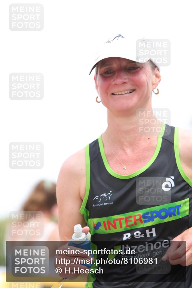 22.06.2025 - Viking Triathlon H.Heesch http://msf.ph/oto/8106981 22.06.2025 14:30:14 Laufen 81, 156, 636 meine-sportfotos.de