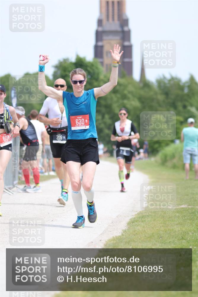 22.06.2025 - Viking Triathlon H.Heesch http://msf.ph/oto/8106995 22.06.2025 13:54:08 Laufen 11, 205, 608, 630 meine-sportfotos.de