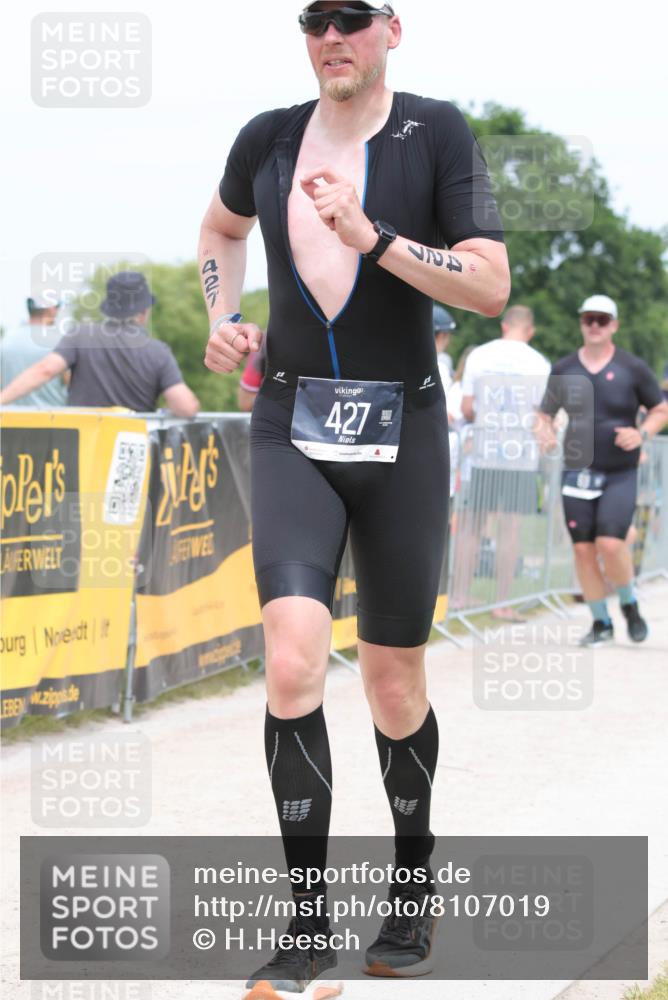 22.06.2025 - Viking Triathlon H.Heesch http://msf.ph/oto/8107019 22.06.2025 14:41:51 Laufen 69, 125, 427, 551, 637 meine-sportfotos.de