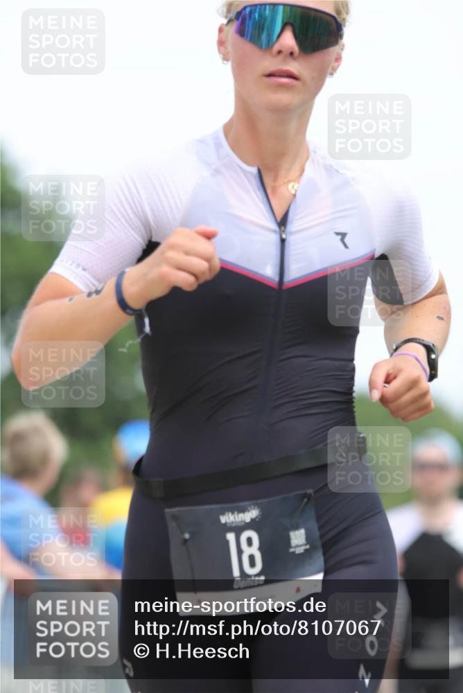 22.06.2025 - Viking Triathlon H.Heesch http://msf.ph/oto/8107067 22.06.2025 14:30:37 Laufen 18, 378, 485, 612 meine-sportfotos.de