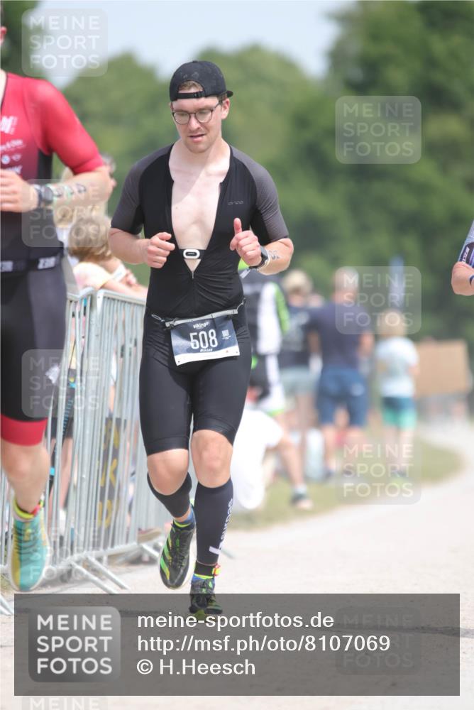 22.06.2025 - Viking Triathlon H.Heesch http://msf.ph/oto/8107069 22.06.2025 14:18:54 Laufen 429, 454, 508, 604 meine-sportfotos.de
