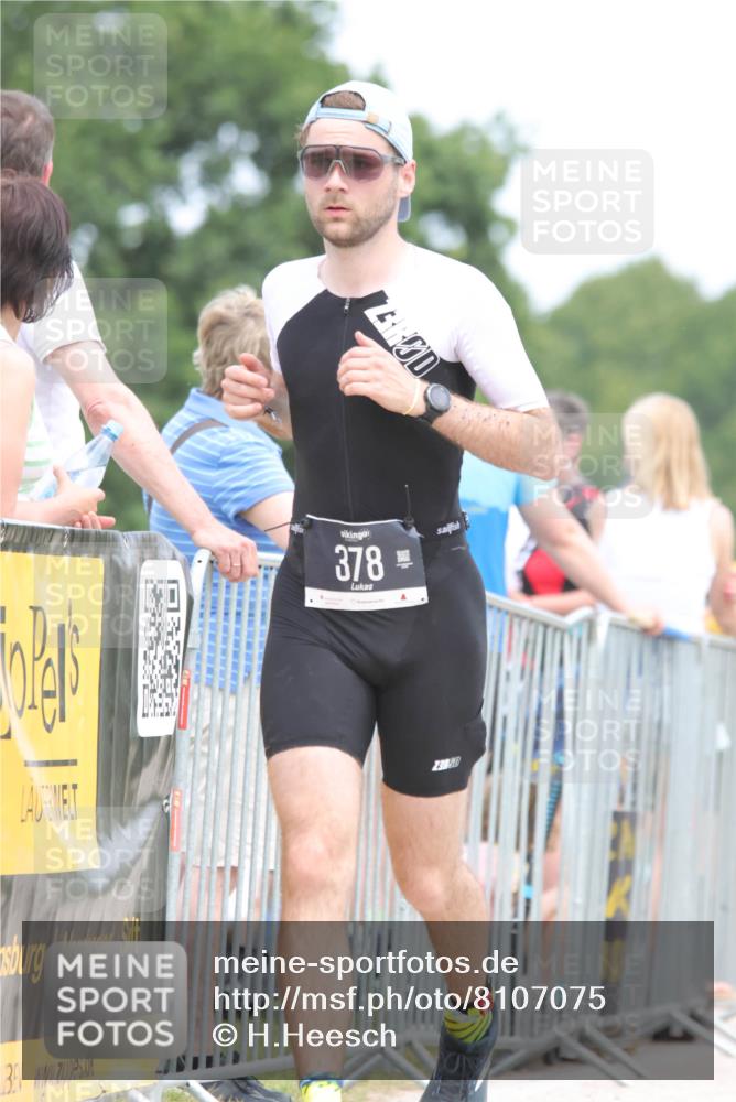 22.06.2025 - Viking Triathlon H.Heesch http://msf.ph/oto/8107075 22.06.2025 14:30:40 Laufen 18, 378, 485, 612 meine-sportfotos.de