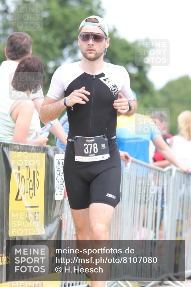 22.06.2025 - Viking Triathlon H.Heesch http://msf.ph/oto/8107080 22.06.2025 14:30:40 Laufen 18, 378, 485, 612 meine-sportfotos.de