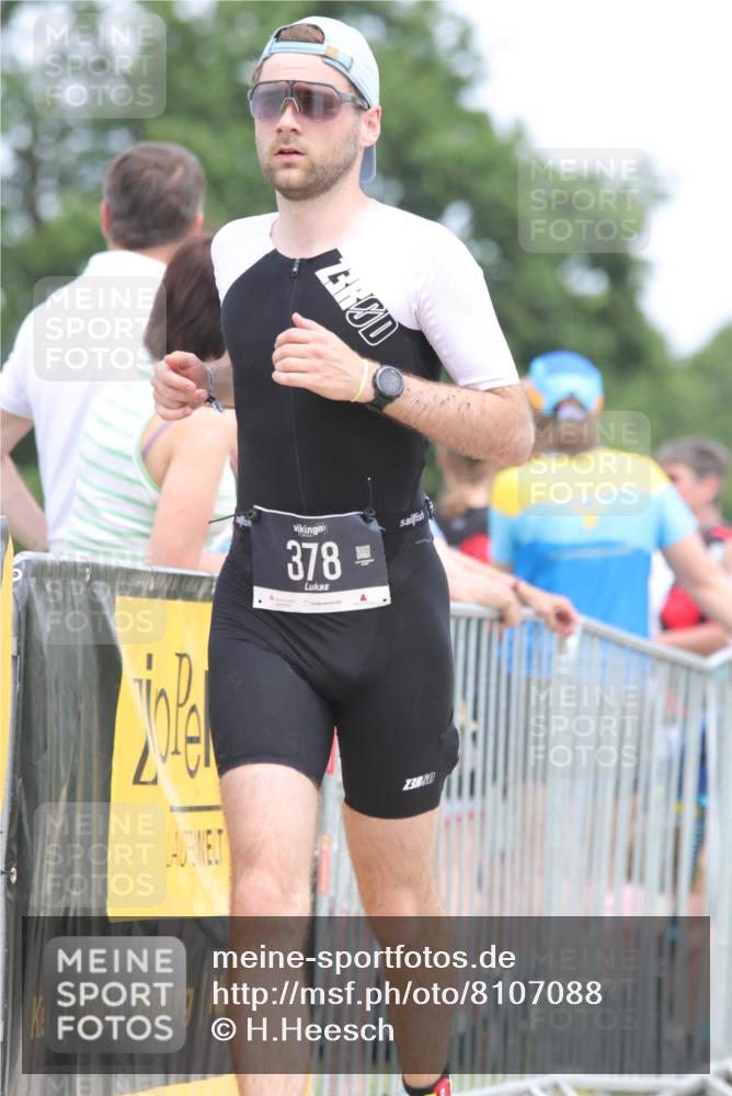 22.06.2025 - Viking Triathlon H.Heesch http://msf.ph/oto/8107088 22.06.2025 14:30:40 Laufen 18, 378, 485, 612 meine-sportfotos.de