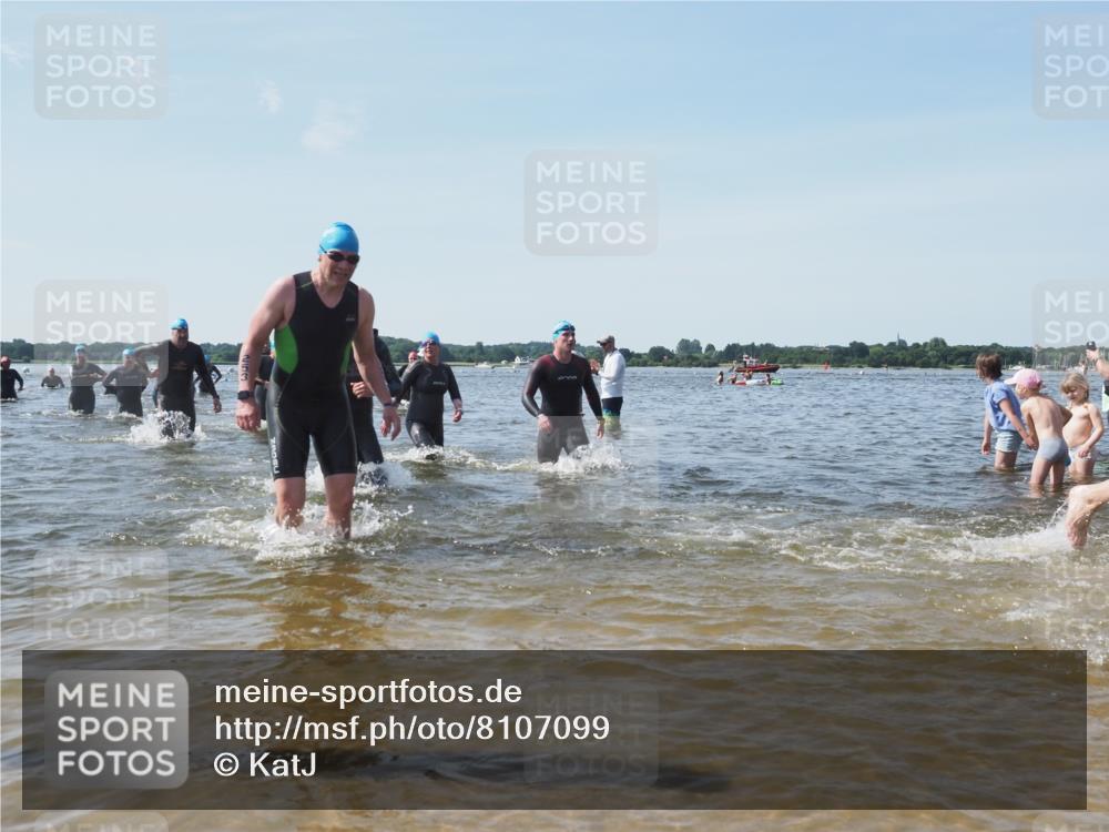 22.06.2025 - Viking Triathlon KatJ http://msf.ph/oto/8107099 22.06.2025 10:37:32 Schwimmen 21, 34, 131, 141, 163, 177, 180, 187, 245, 253, 312, 316, 344, 456, 506, 614, 639 meine-sportfotos.de