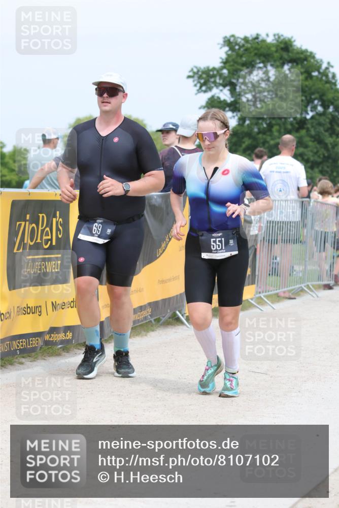 22.06.2025 - Viking Triathlon H.Heesch http://msf.ph/oto/8107102 22.06.2025 14:41:54 Laufen 69, 125, 427, 551, 637 meine-sportfotos.de