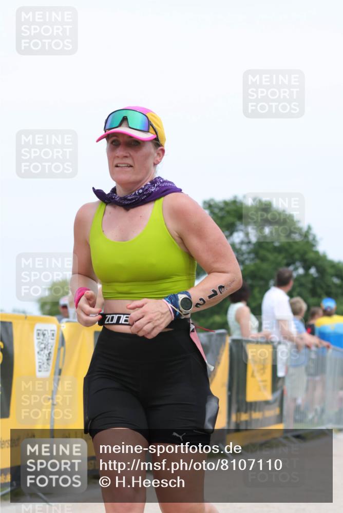 22.06.2025 - Viking Triathlon H.Heesch http://msf.ph/oto/8107110 22.06.2025 14:30:45 Laufen 378, 411, 485, 612 meine-sportfotos.de